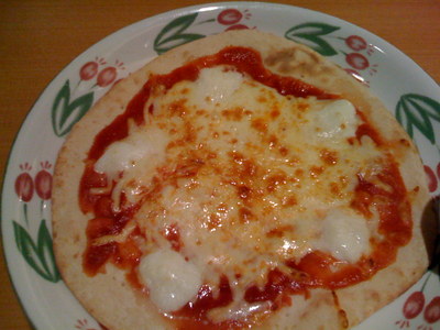 サイゼリヤのマルゲリータピザ